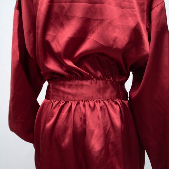 Victoria's Secret Red Short Silky Satin Robe One Size - Picture 5 of 8